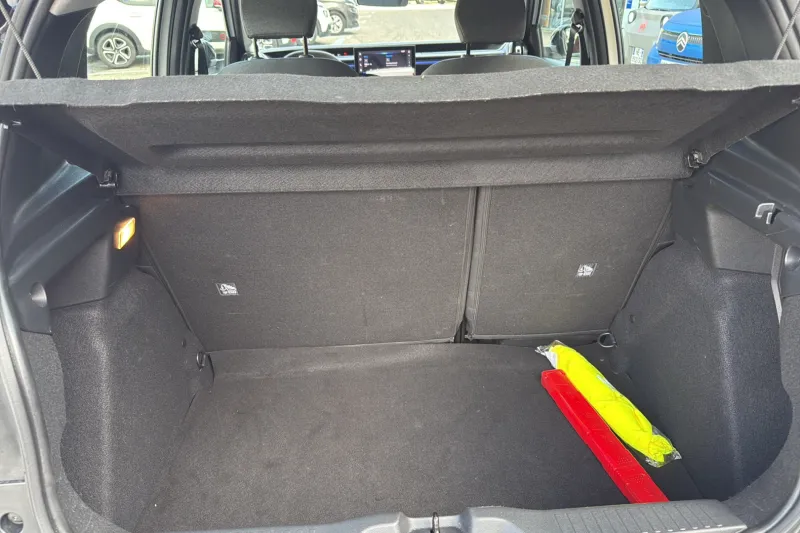 Image secondaire du véhicule 10