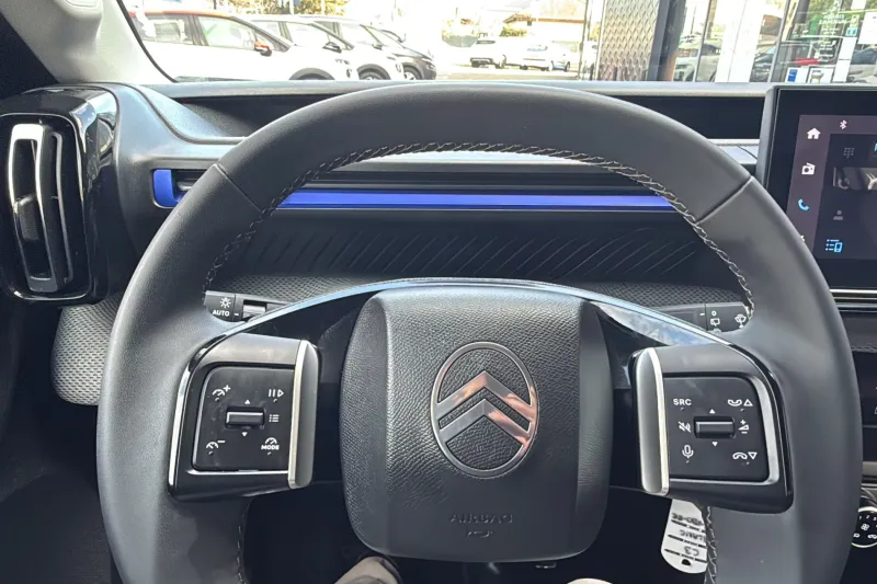 Image secondaire du véhicule 19