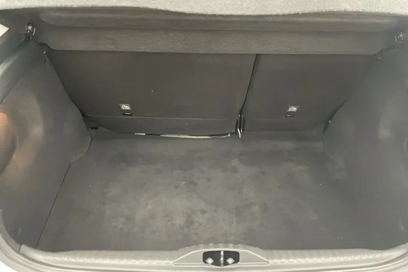 Image secondaire du véhicule 38