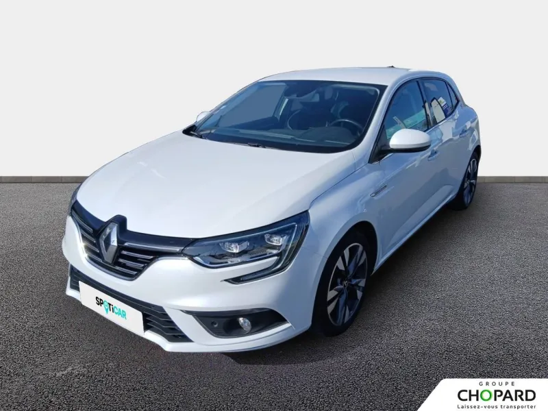 Renault-MEGANE IV BERLINE-d'occasion chez Peugeot Langres