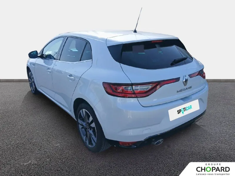 Image secondaire du véhicule 8