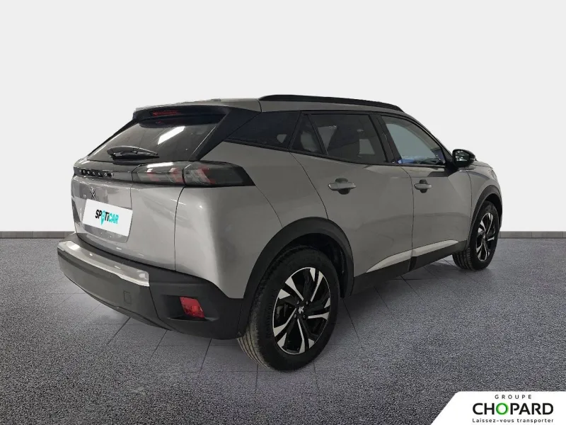 Image secondaire du véhicule 9