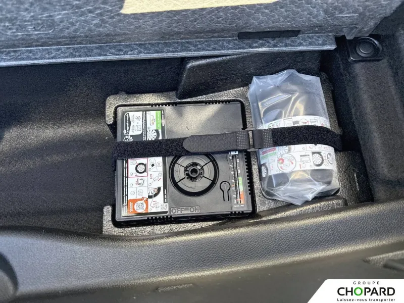 Image secondaire du véhicule 30