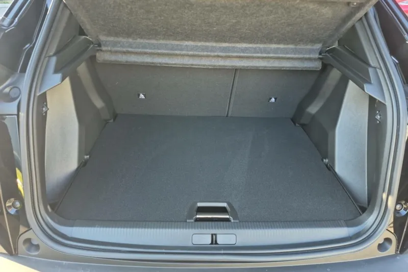 Image secondaire du véhicule 10