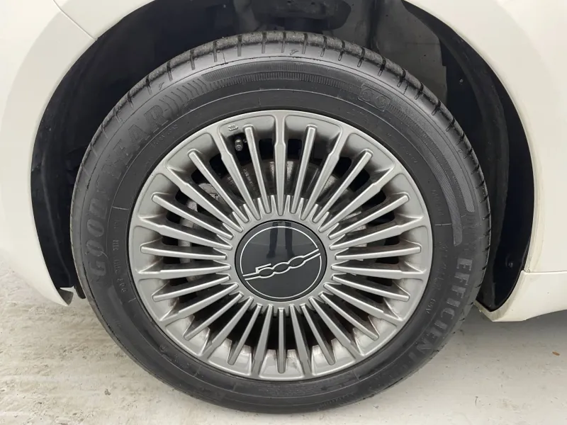 Image secondaire du véhicule 18