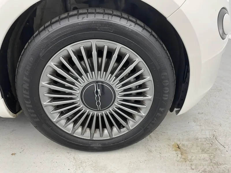 Image secondaire du véhicule 19