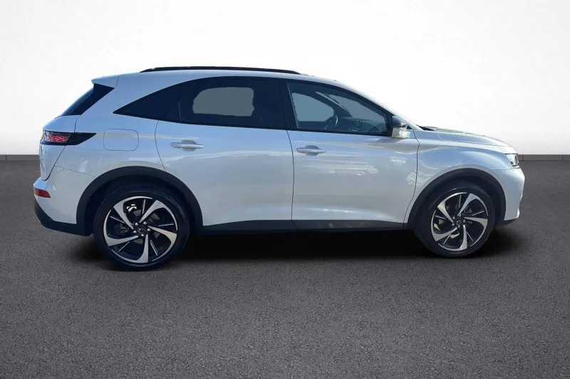 Image secondaire du véhicule 8