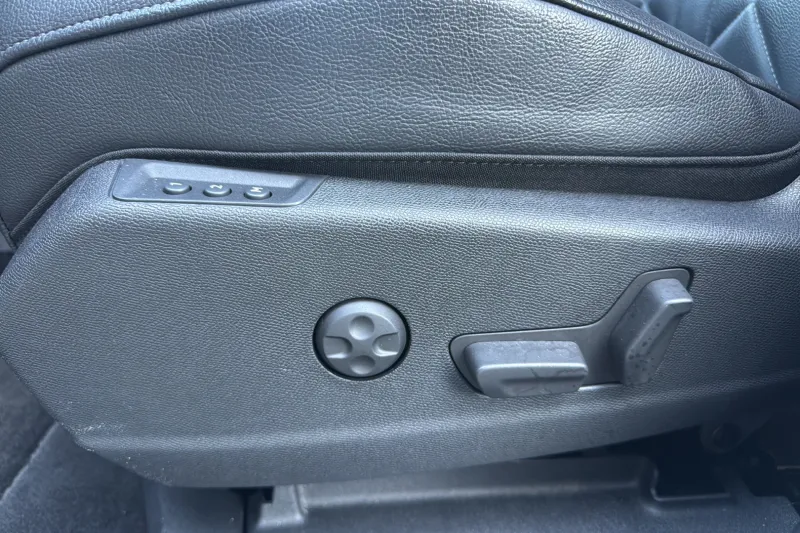 Image secondaire du véhicule 40