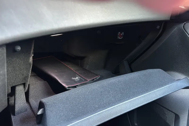 Image secondaire du véhicule 44