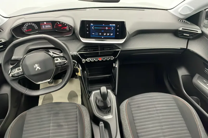 Image secondaire du véhicule 10