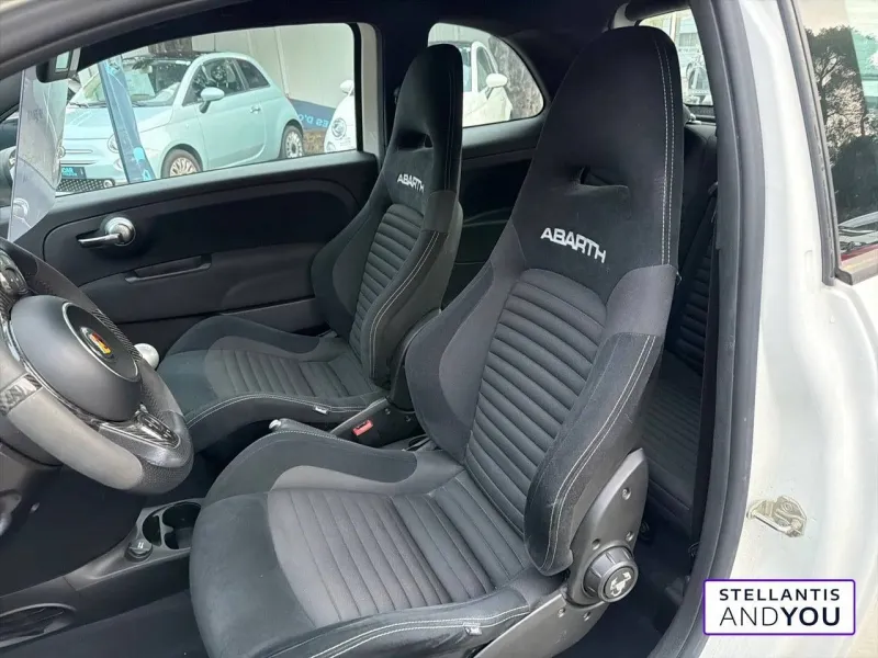 Image secondaire du véhicule 10