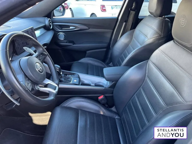 Image secondaire du véhicule 10