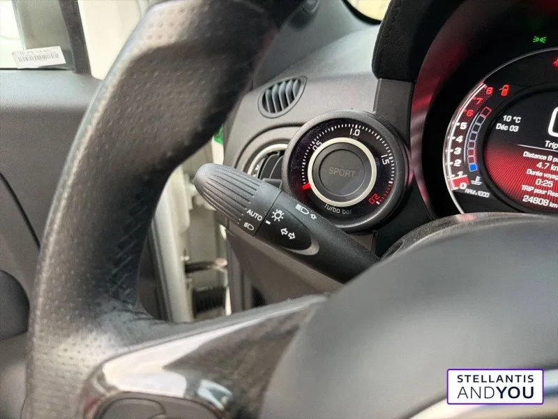 Image secondaire du véhicule 23