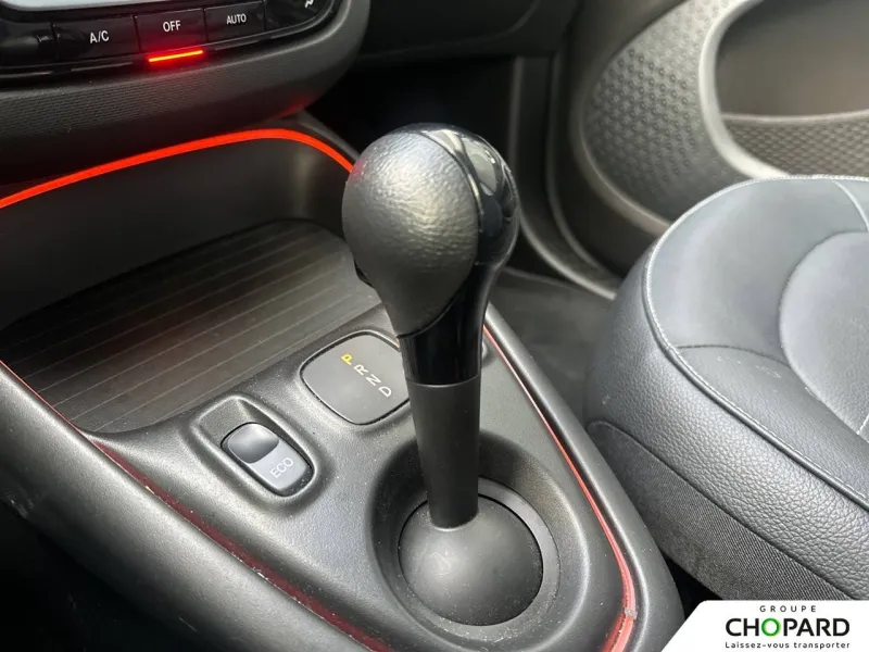 Image secondaire du véhicule 23