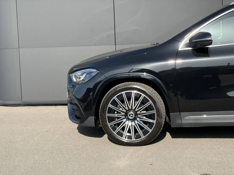 Image secondaire du véhicule 8