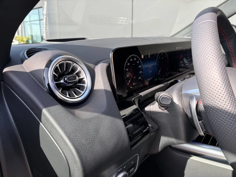 Image secondaire du véhicule 16