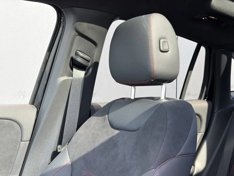 Image secondaire du véhicule 22