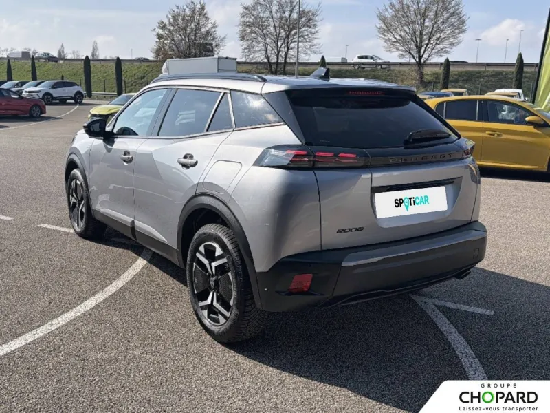 Image secondaire du véhicule 33