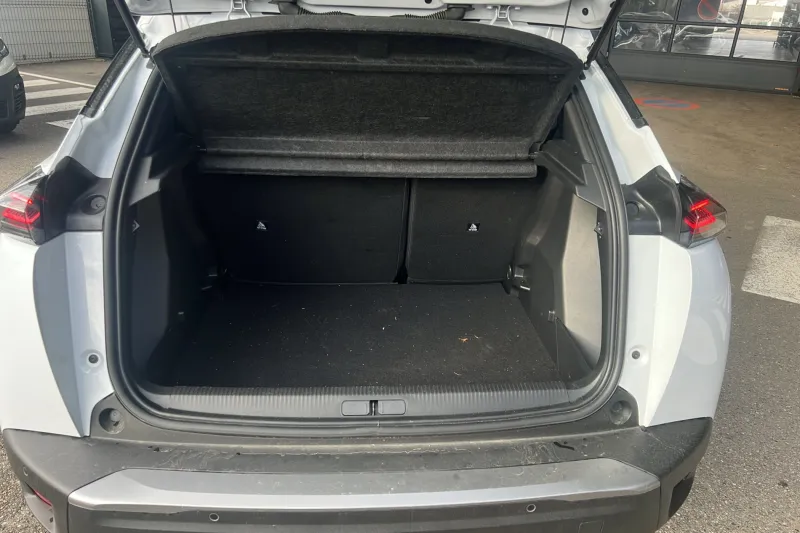 Image secondaire du véhicule 10