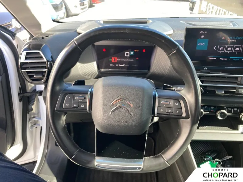 Image secondaire du véhicule 18