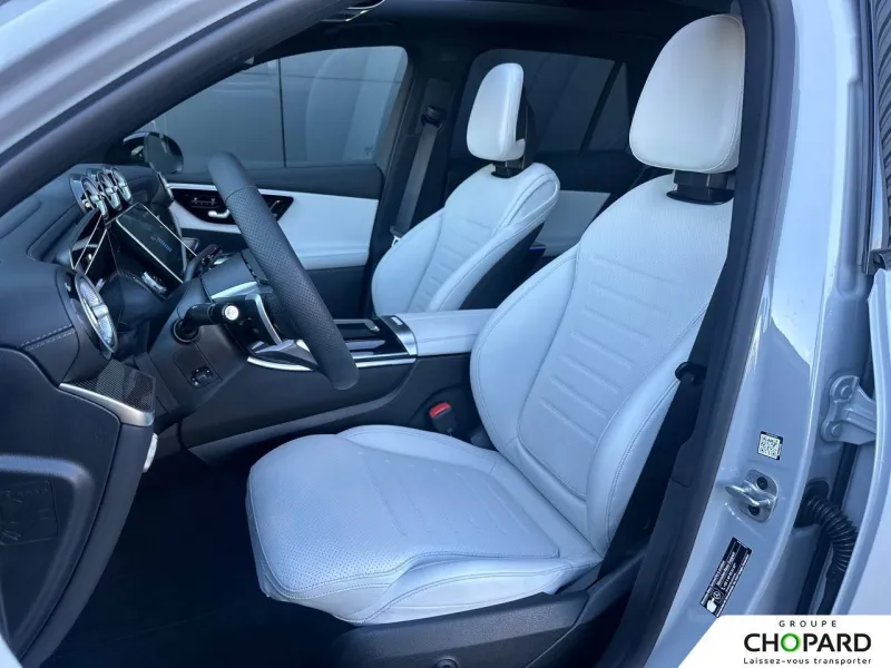 Image secondaire du véhicule 11