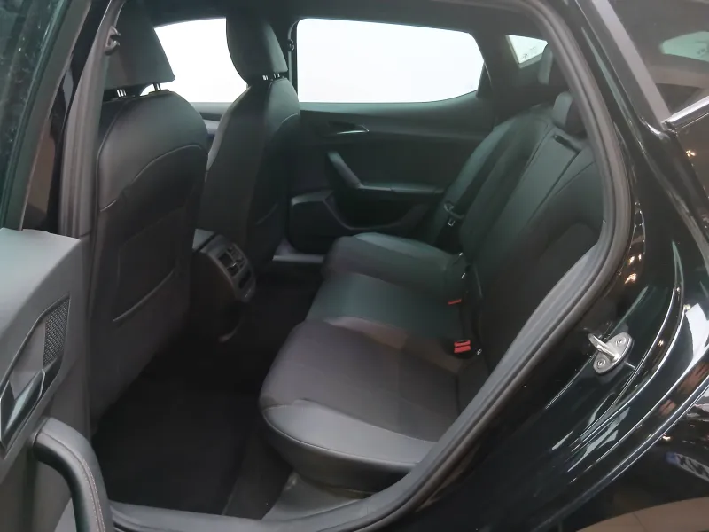 Image secondaire du véhicule 12