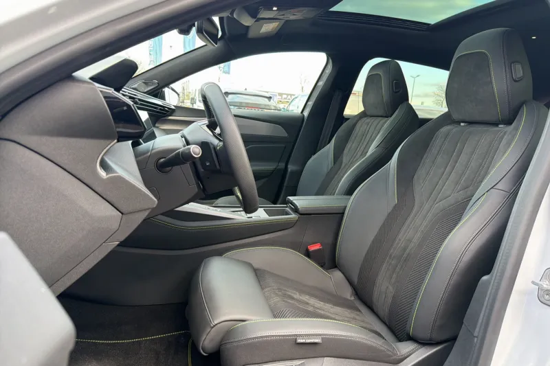 Image secondaire du véhicule 10