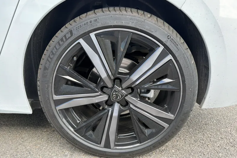 Image secondaire du véhicule 12