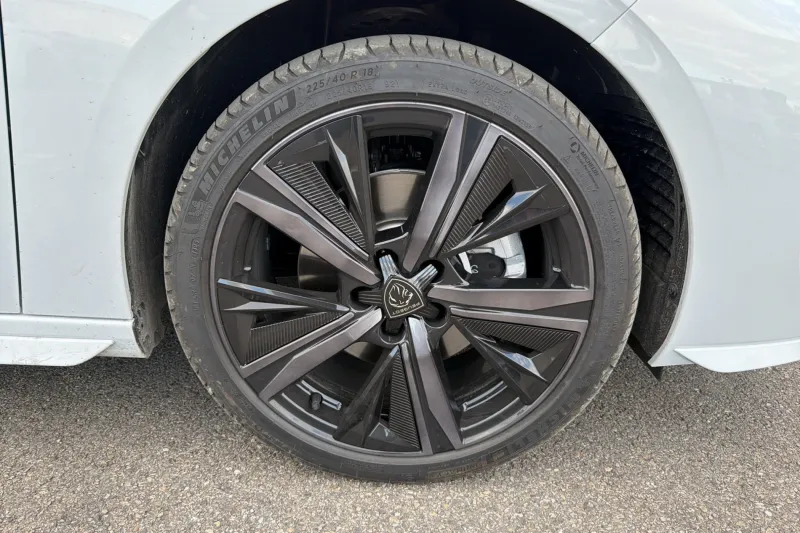 Image secondaire du véhicule 14