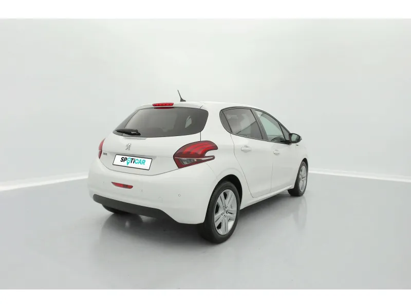 Image secondaire du véhicule 6