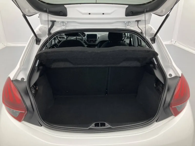 Image secondaire du véhicule 8