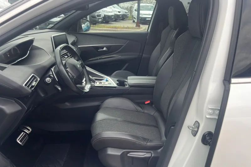 Image secondaire du véhicule 10