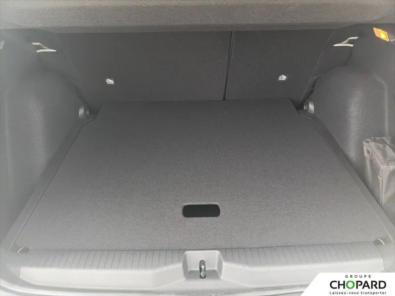 Image secondaire du véhicule 9