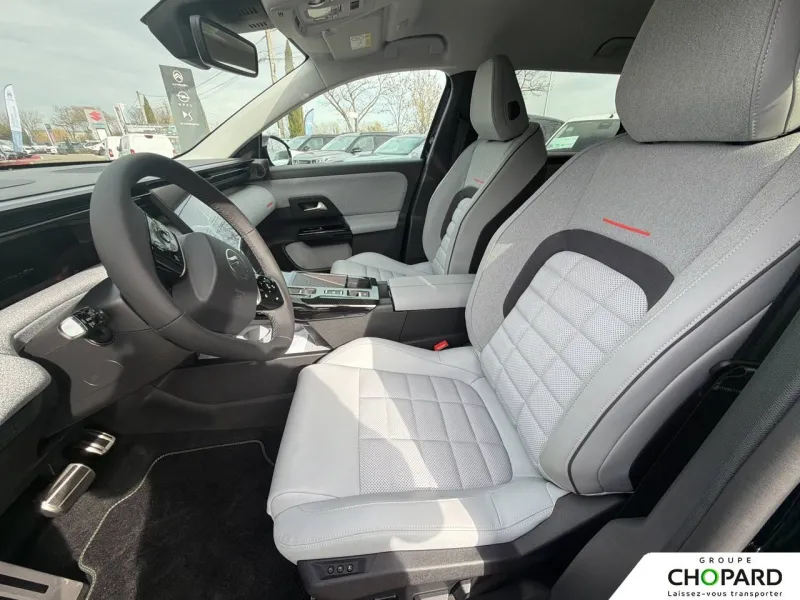 Image secondaire du véhicule 12