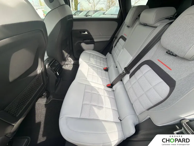 Image secondaire du véhicule 19