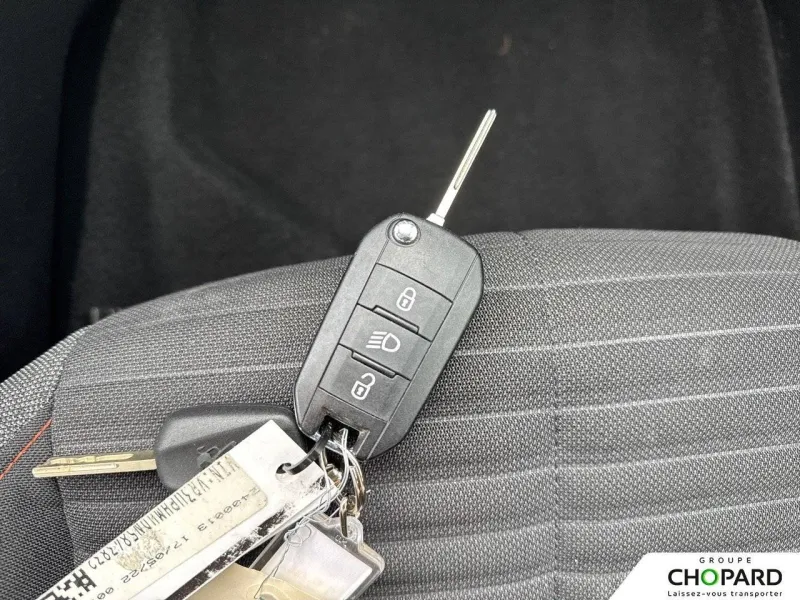 Image secondaire du véhicule 15