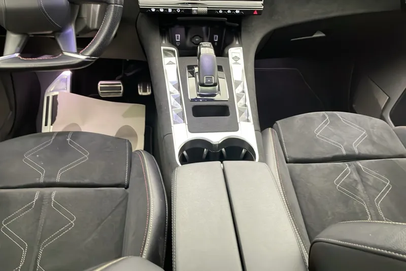 Image secondaire du véhicule 11