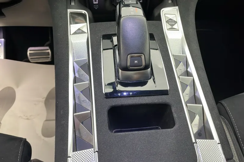 Image secondaire du véhicule 19