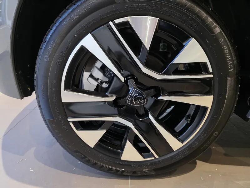 Image secondaire du véhicule 10