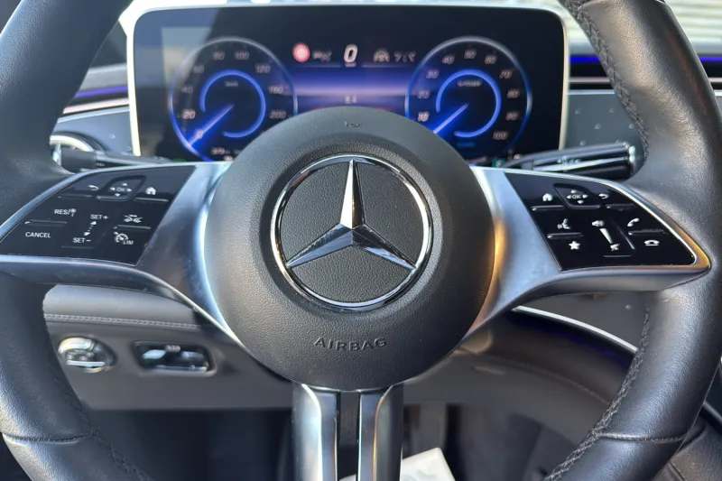 Image secondaire du véhicule 24