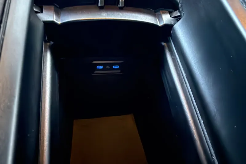 Image secondaire du véhicule 33