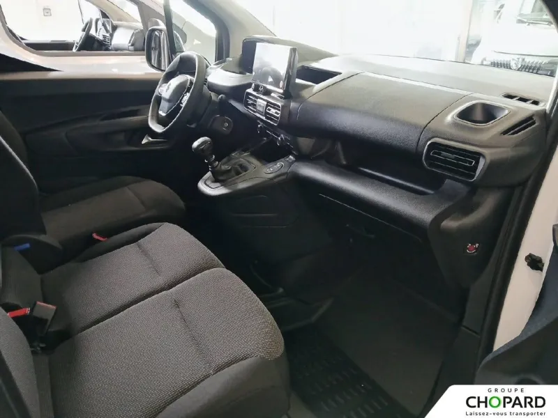 Image secondaire du véhicule 14