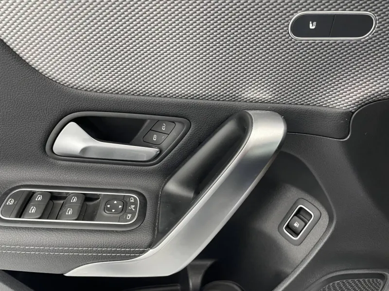 Image secondaire du véhicule 28