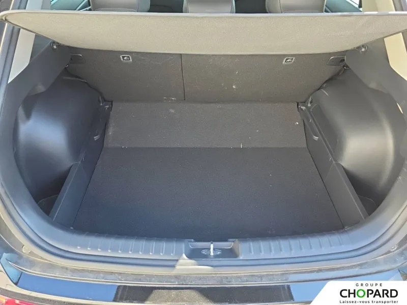 Image secondaire du véhicule 9