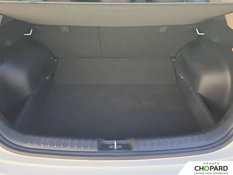 Image secondaire du véhicule 9