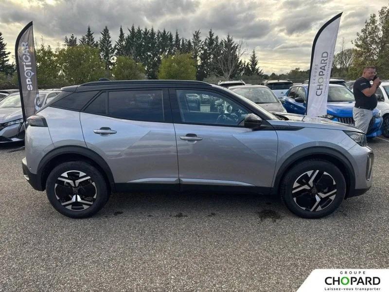 Image secondaire du véhicule 32