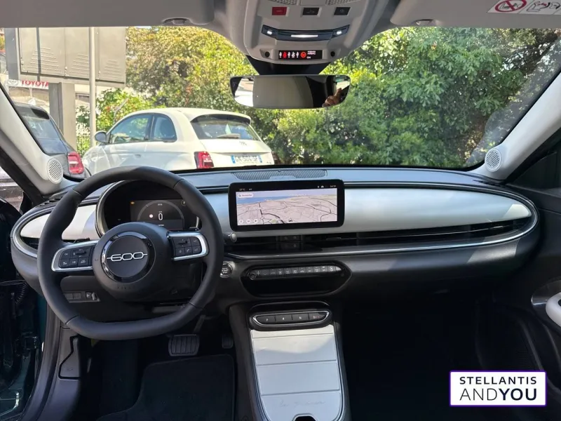 Image secondaire du véhicule 9