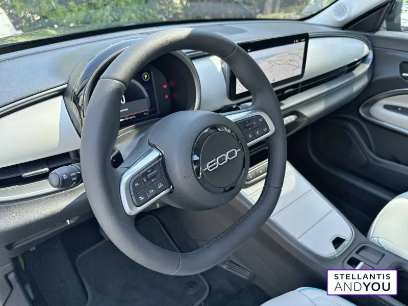 Image secondaire du véhicule 18