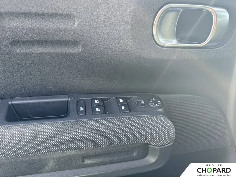 Image secondaire du véhicule 18