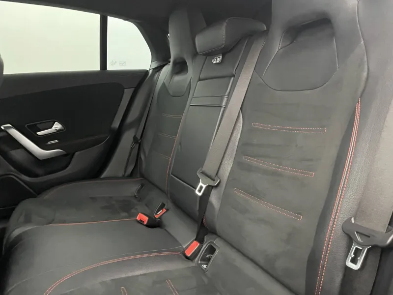 Image secondaire du véhicule 17